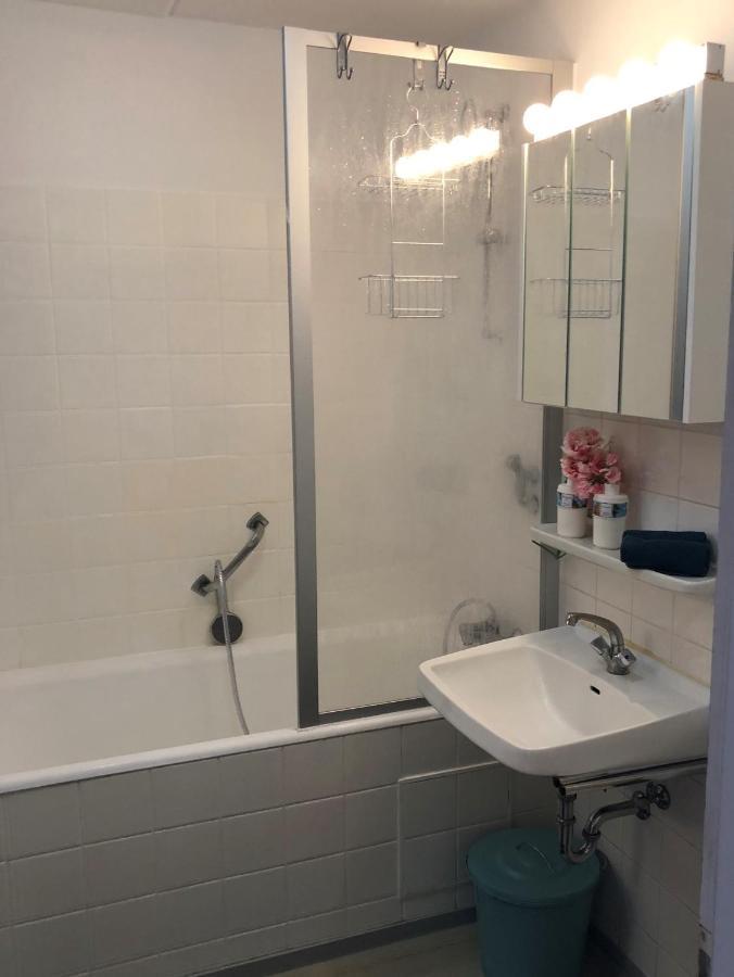 Grosses Appartement Mit Aussichtsbalkon Ludwigsburg Buitenkant foto