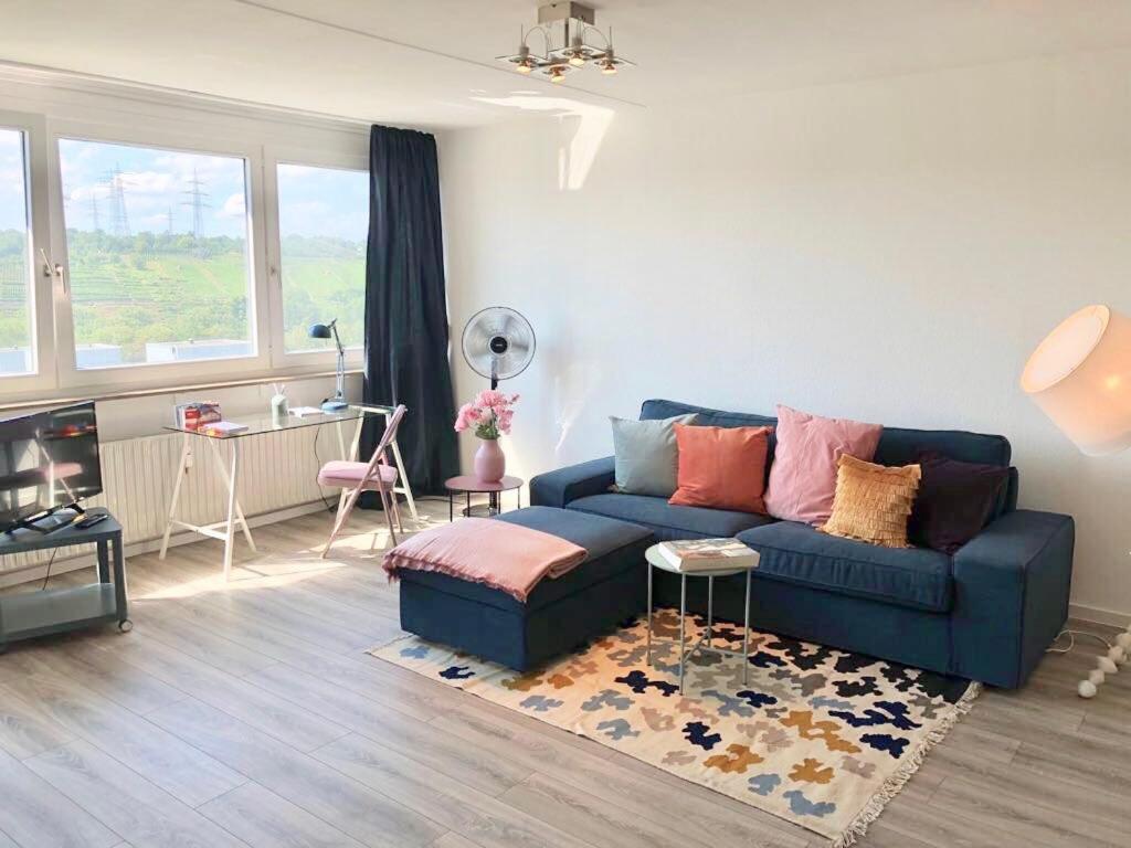 Grosses Appartement Mit Aussichtsbalkon Ludwigsburg Buitenkant foto