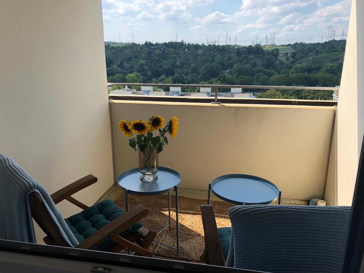 Grosses Appartement Mit Aussichtsbalkon Ludwigsburg Buitenkant foto